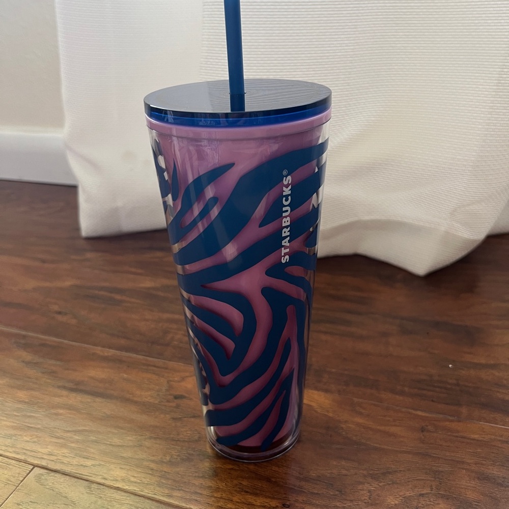 Light purple jungle design large Starbucks cup - Picture 2 of 2